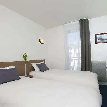 Appart'city Confort Centre Aparthotel 3*