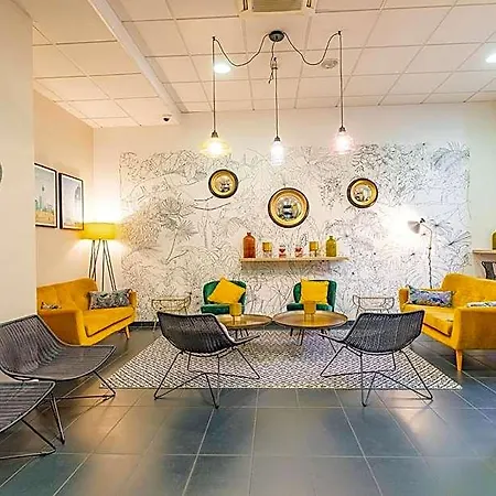 Appart'city Confort Centre Aparthotel 3*