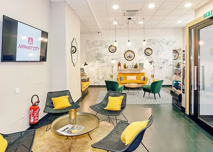 Appart'city Confort Centre Aparthotel 3*